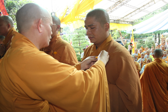 Chùm ảnh: Các đoàn viếng tang lễ HT. Thích Minh Châu - Chiều 03/09/2012