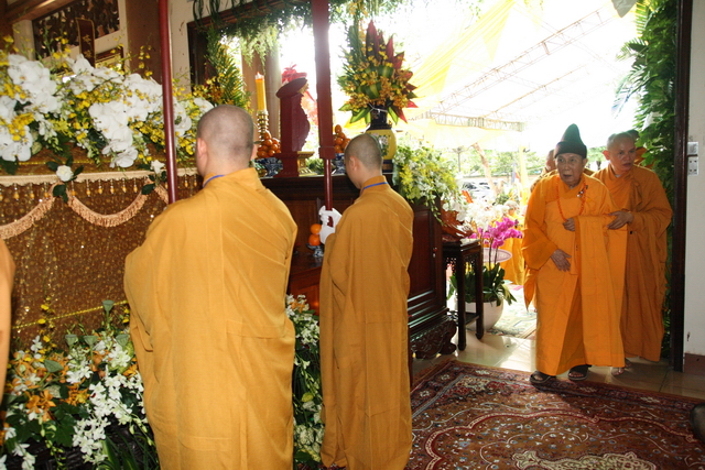 Chùm ảnh: Các đoàn viếng tang lễ HT. Thích Minh Châu - Chiều 03/09/2012