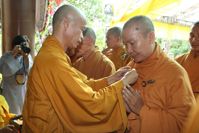 Chùm ảnh: Các đoàn viếng tang lễ HT. Thích Minh Châu - Chiều 03/09/2012