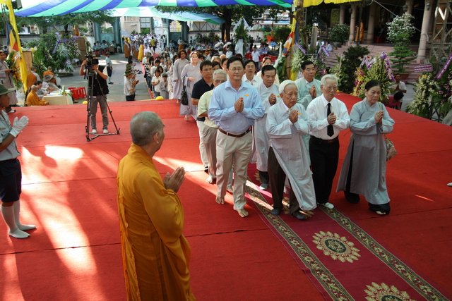 Chùm ảnh: Các đoàn viếng tang lễ HT. Thích Minh Châu - Chiều 03/09/2012