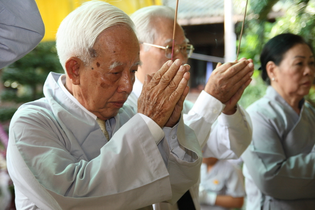 Chùm ảnh: Các đoàn viếng tang lễ HT. Thích Minh Châu - Chiều 03/09/2012