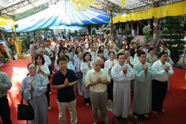Chùm ảnh: Các đoàn viếng tang lễ HT. Thích Minh Châu - Chiều 03/09/2012