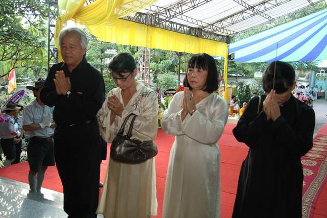 Chùm ảnh: Các đoàn viếng tang lễ HT. Thích Minh Châu - Chiều 03/09/2012