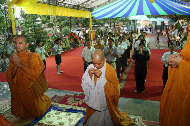 Chùm ảnh: Các đoàn viếng tang lễ HT. Thích Minh Châu - Chiều 03/09/2012