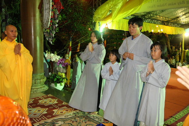 Chùm ảnh: Các đoàn viếng tang lễ HT. Thích Minh Châu - Chiều 03/09/2012