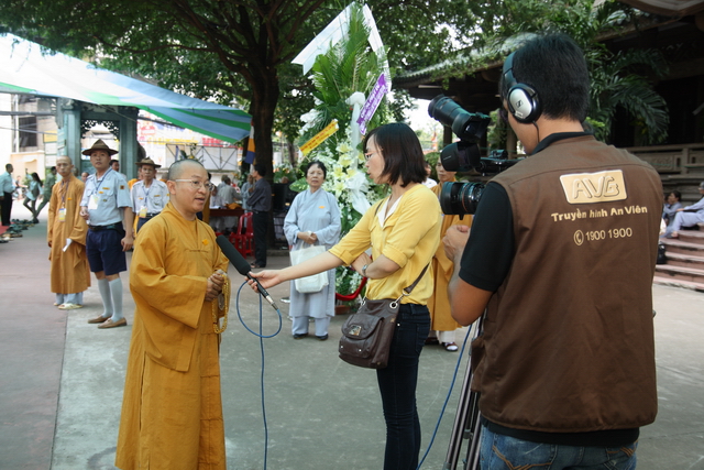 Chùm ảnh: Các đoàn viếng tang lễ HT. Thích Minh Châu - Sáng 04/09/2012