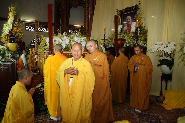 Chùm ảnh: Các đoàn viếng tang lễ HT. Thích Minh Châu - Sáng 04/09/2012