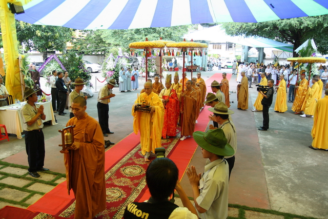 Chùm ảnh: Các đoàn viếng tang lễ HT. Thích Minh Châu - Sáng 04/09/2012