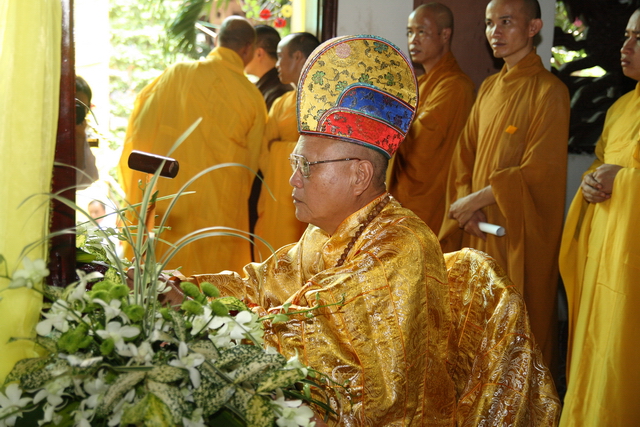 Chùm ảnh: Các đoàn viếng tang lễ HT. Thích Minh Châu - Sáng 04/09/2012
