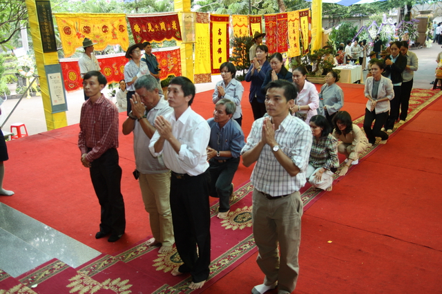 Chùm ảnh: Các đoàn viếng tang lễ HT. Thích Minh Châu - Chiều 04/09/2012