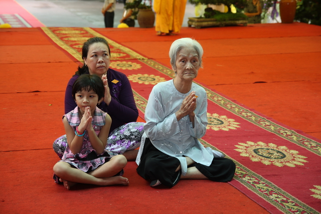 Chùm ảnh: Các đoàn viếng tang lễ HT. Thích Minh Châu - Sáng 05/09/2012