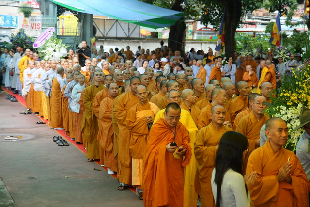 Chùm ảnh: Các đoàn viếng tang lễ HT. Thích Minh Châu - Chiều 05/09/2012