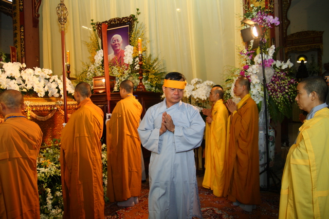 Chùm ảnh: Các đoàn viếng tang lễ HT. Thích Minh Châu - Sáng 06/09/2012