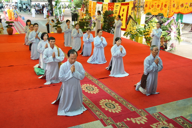 Chùm ảnh: Các đoàn viếng tang lễ HT. Thích Minh Châu - Sáng 06/09/2012