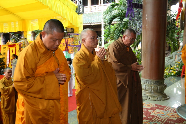 Chùm ảnh: Các đoàn viếng tang lễ HT. Thích Minh Châu - Chiều 06/09/2012