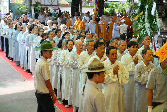 Chùm ảnh: Các đoàn viếng tang lễ HT. Thích Minh Châu - Chiều 06/09/2012