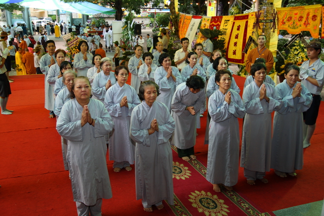 Chùm ảnh: Các đoàn viếng tang lễ HT. Thích Minh Châu - Chiều 06/09/2012