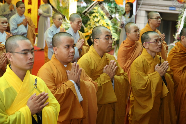 Chùm ảnh: Các đoàn viếng tang lễ HT. Thích Minh Châu - Sáng 07/09/2012