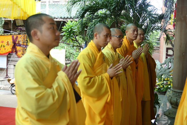 Chùm ảnh: Các đoàn viếng tang lễ HT. Thích Minh Châu - Sáng 07/09/2012