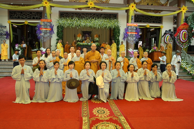 Chùm ảnh: Các đoàn viếng tang lễ HT. Thích Minh Châu - Sáng 07/09/2012