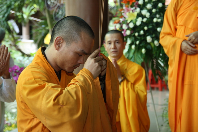 Chùm ảnh: Các đoàn viếng tang lễ HT. Thích Minh Châu - Sáng 07/09/2012
