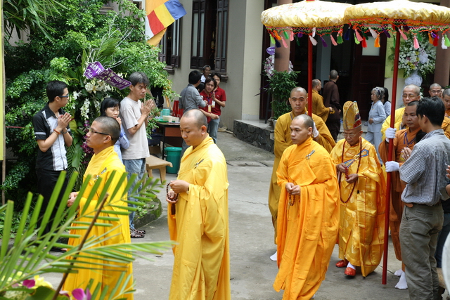 Chùm ảnh: Các đoàn viếng tang lễ HT. Thích Minh Châu - Sáng 07/09/2012