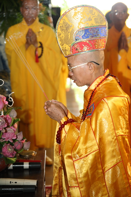 Chùm ảnh: Các đoàn viếng tang lễ HT. Thích Minh Châu - Sáng 07/09/2012
