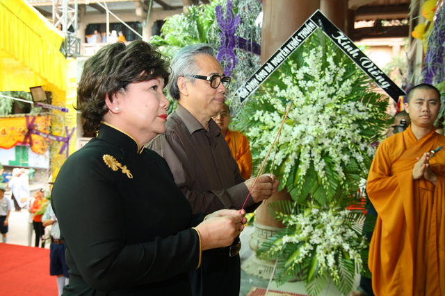 Chùm ảnh: Các đoàn viếng tang lễ HT. Thích Minh Châu - Chiều 07/09/2012 - Phần 1