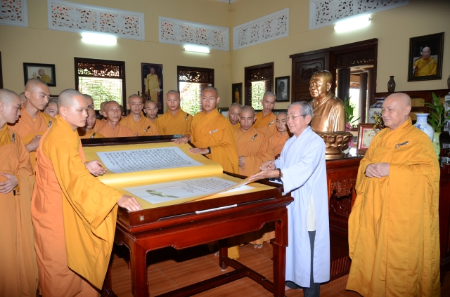 Quyển thư pháp Bát Nhã Tâm Kinh lớn nhất (Vượt kỷ lục Việt Nam)