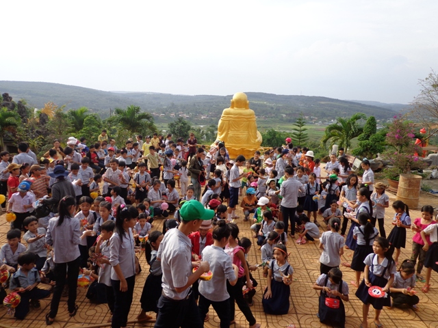 Đăk Nông: Lễ hội trăng rằm tại chùa Hoa Khai