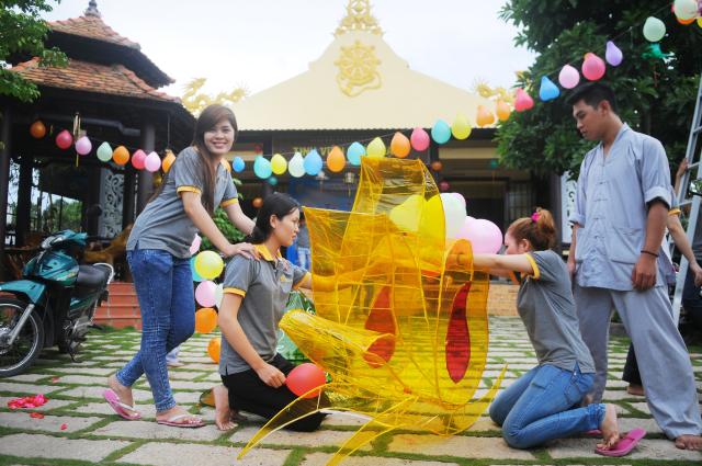 TpHCM : Tịnh Viện Pháp Hạnh tổ chức &quot; Đêm Trăng Tuổi Thơ&quot;