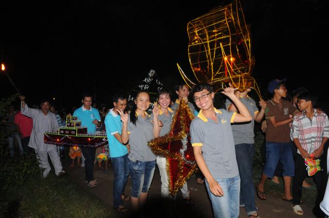 TpHCM : Tịnh Viện Pháp Hạnh tổ chức &quot; Đêm Trăng Tuổi Thơ&quot;
