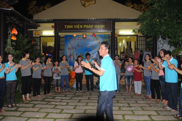 TpHCM : Tịnh Viện Pháp Hạnh tổ chức &quot; Đêm Trăng Tuổi Thơ&quot;
