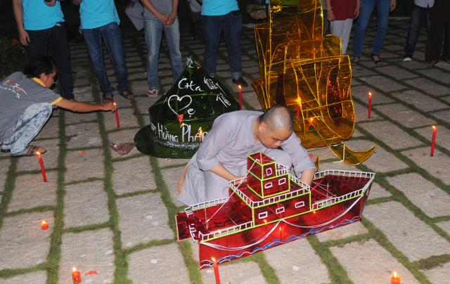 TpHCM : Tịnh Viện Pháp Hạnh tổ chức &quot; Đêm Trăng Tuổi Thơ&quot;