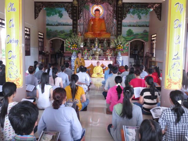 Một Ngày Hiến Tặng Niềm Vui Của CLB “Sống Để Cho Đi”