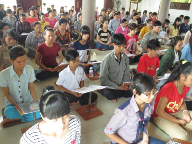 Một Ngày Hiến Tặng Niềm Vui Của CLB “Sống Để Cho Đi”