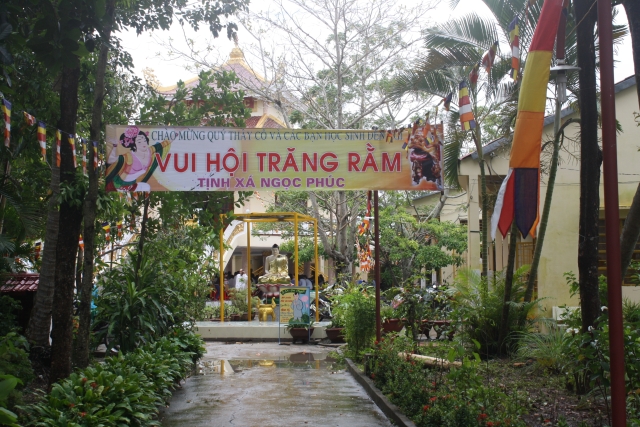 Kiên Giang: Đêm hội trăng rằm tại tịnh xá Ngọc Phúc