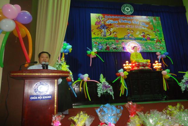 Bình Dương: Ban Trị Sự Phật Giáo tổ chức chương trình Vầng Trăng Trẻ Thơ
