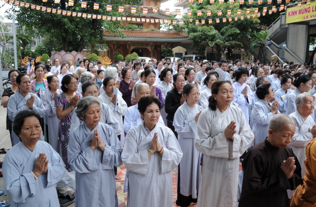 TP. HCM: Tịnh xá Trung Tâm đã tổ chức trọng thể lễ lạc thành Bảo tượng Bồ tát Quán Thế Âm