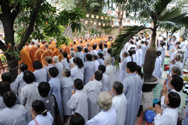 TP. HCM: Tịnh xá Trung Tâm đã tổ chức trọng thể lễ lạc thành Bảo tượng Bồ tát Quán Thế Âm