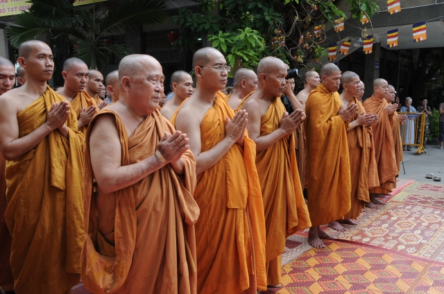 TP. HCM: Tịnh xá Trung Tâm đã tổ chức trọng thể lễ lạc thành Bảo tượng Bồ tát Quán Thế Âm