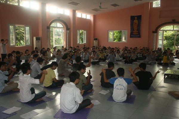 Hà Nội: Khóa tu an lạc dành cho các bạn trẻ tại Chùa Sủi