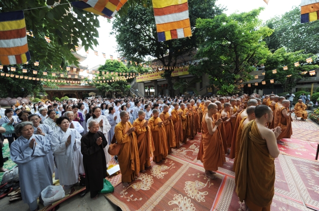 TP. HCM: Tịnh xá Trung Tâm đã tổ chức trọng thể lễ lạc thành Bảo tượng Bồ tát Quán Thế Âm
