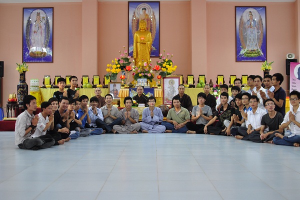 Hà Nội: Khóa tu an lạc dành cho các bạn trẻ tại Chùa Sủi