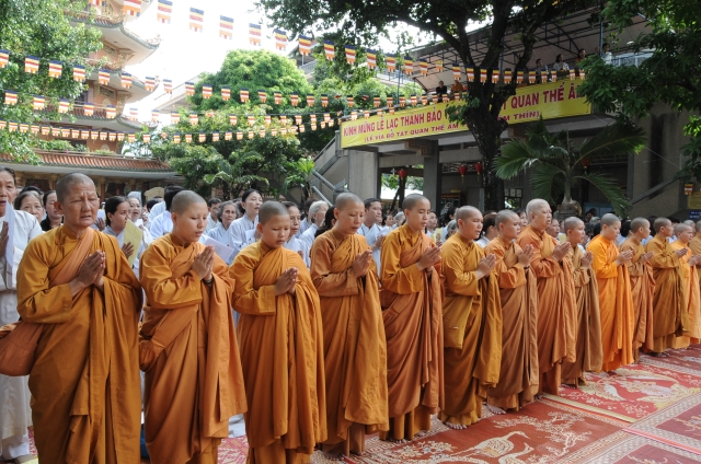 TP. HCM: Tịnh xá Trung Tâm đã tổ chức trọng thể lễ lạc thành Bảo tượng Bồ tát Quán Thế Âm