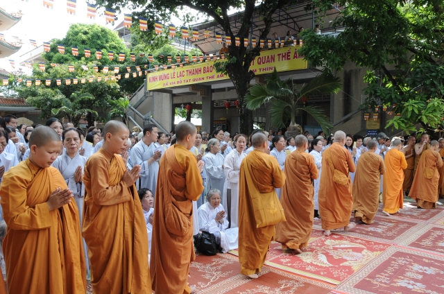 TP. HCM: Tịnh xá Trung Tâm đã tổ chức trọng thể lễ lạc thành Bảo tượng Bồ tát Quán Thế Âm