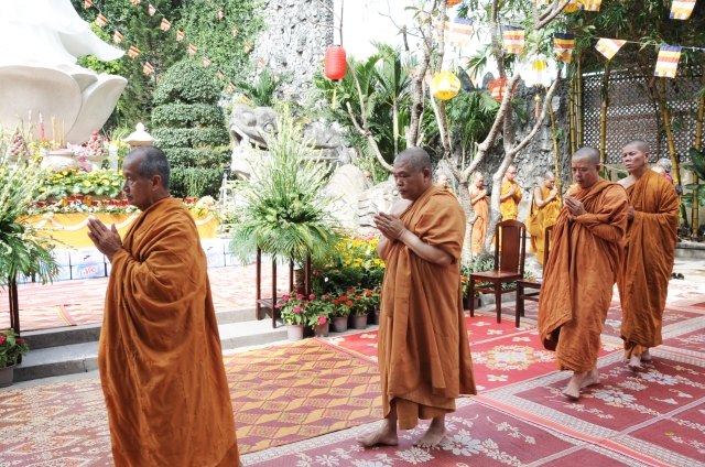 TP. HCM: Tịnh xá Trung Tâm đã tổ chức trọng thể lễ lạc thành Bảo tượng Bồ tát Quán Thế Âm