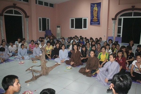 Hà Nội: Khóa tu an lạc dành cho các bạn trẻ tại Chùa Sủi