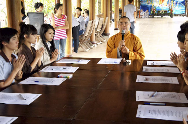 150 bạn trẻ dự khóa tu &#039;&#039;Dạo chơi miền Tịnh Độ&#039;&#039; tại nhà vườn Long Thuận