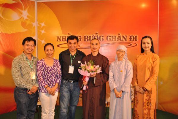 TP.HCM: Khởi quay chương trình talkshow “Những Bước Chân Đi”